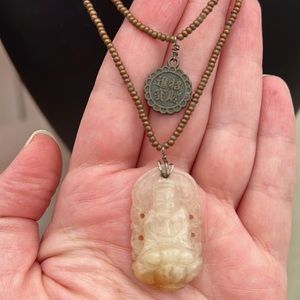 Double stranded Buddha necklace Semi precious gemstone white jade agate ???